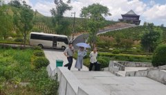 <b>不畏酷暑，参观指导促提升</b>