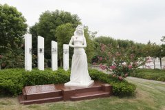 天富娱乐集团：以工匠精神展现碑雕工艺的魅力，纪念邓丽君的永恒歌声