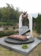 名人墓碑应该如何设计？探索永恒印记的艺术与思考